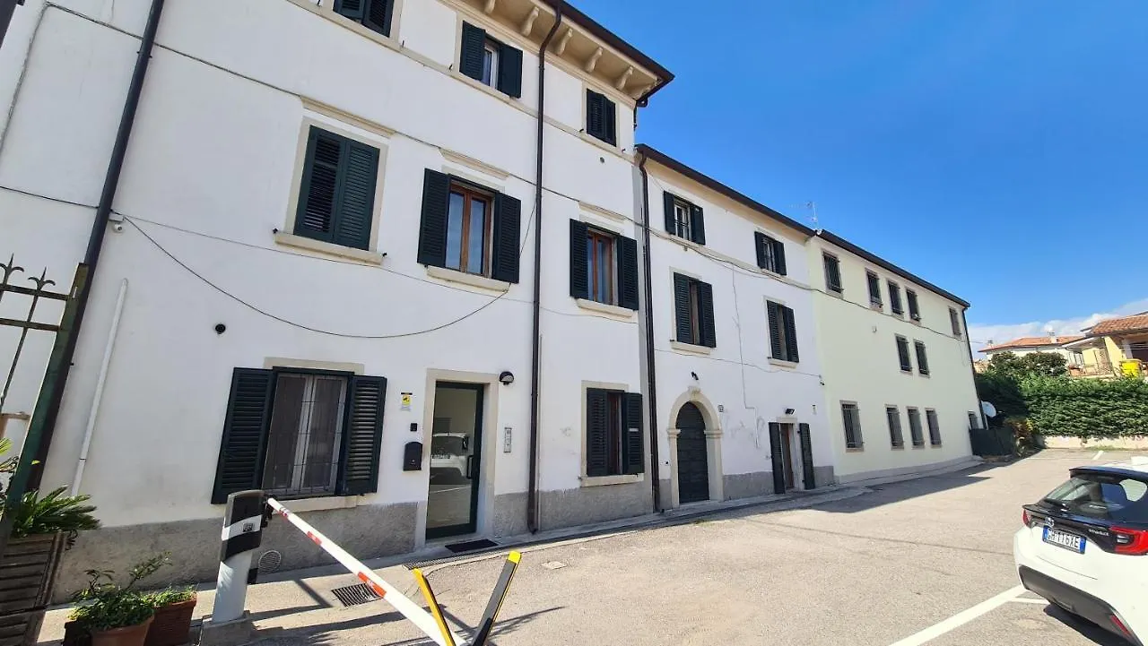 1 Bardo House Apartment Bardolino 0*,  Italy